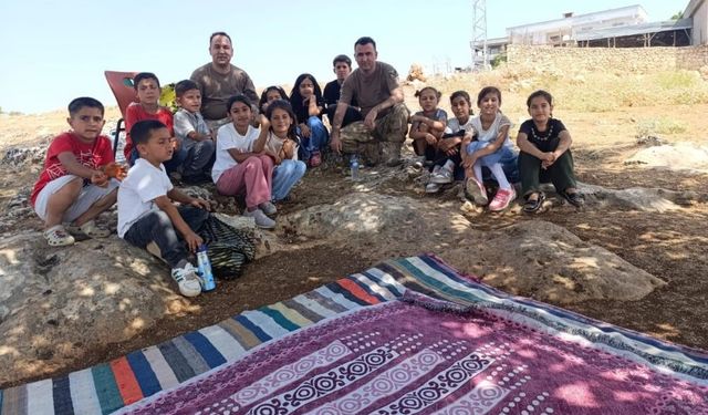 Dicle’de jandarmanın 186. kuruluş yıl dönümünü öğrencilerle kutlandı