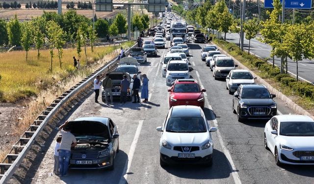 Diyarbakır’da kilometrelerce kuyruk oluştu: İşte sebebi