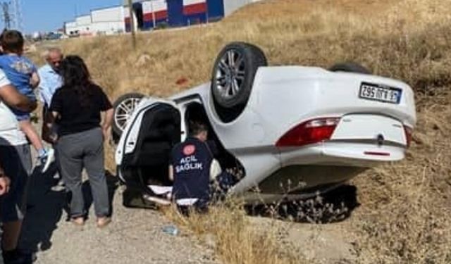 Diyarbakır’da kontrolünden çıkan otomobil takla attı: Yaralılar var!