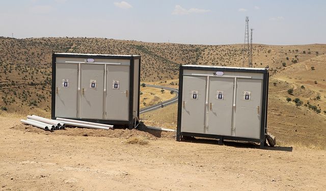 Diyarbakır’daki tarihi mekana seyyar tuvalet kuruldu