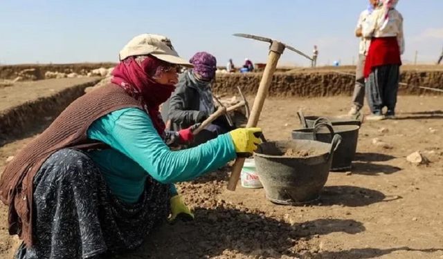 Diyarbakır'ın en eski tarihi yerinde kazı: Yüzde 80’i kadın işçi