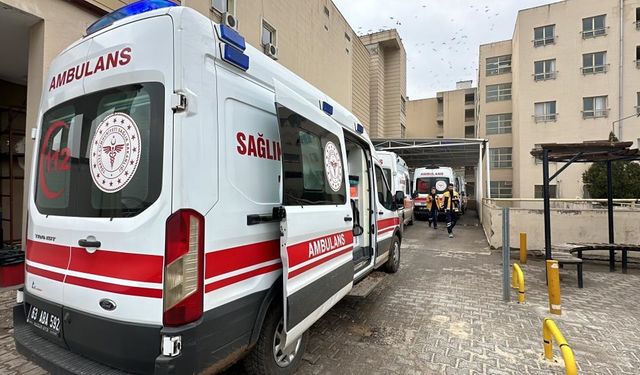 Siverek’te çift taraflı trafik kazası: Çok sayıda yaralı var