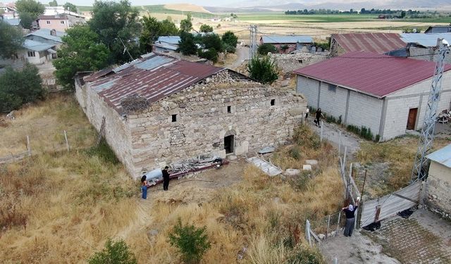 Asırlara meydan okuyan kilise 100 milyon liraya satılığa çıkarıldı!