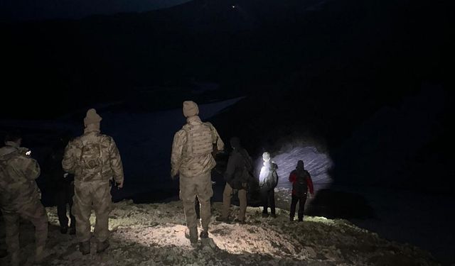 Erzincan’da mağara balı toplamak isterken canından oldu!