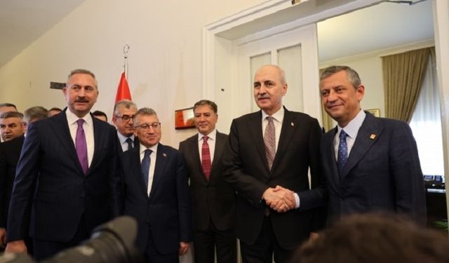 POLİTİKA