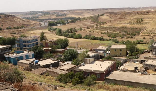 Diyarbakır Büyükşehir 1700 kişinin sorununu çözdü: Mahalleli bayram etti