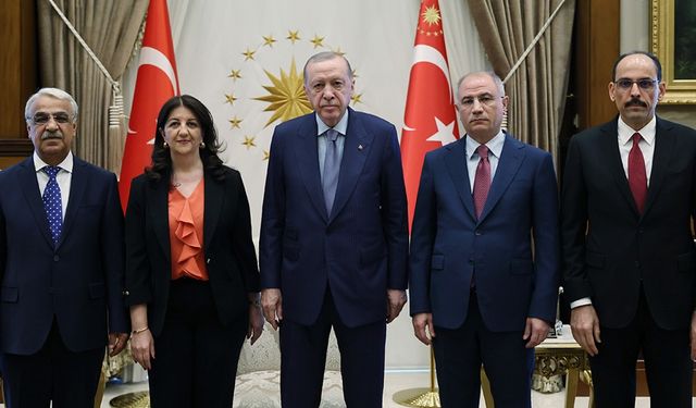 POLİTİKA