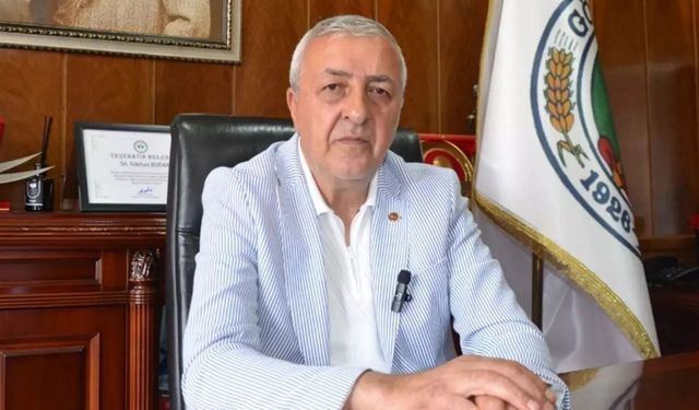 Belediyeyi 20 yıl sonra AK Parti'den almıştı: Budak istifa etti