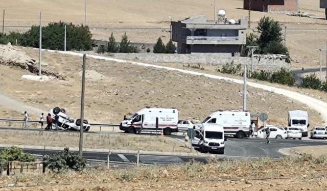 Diyarbakır'da kontrolden çıkan araç takla attı: Yaralılar var!