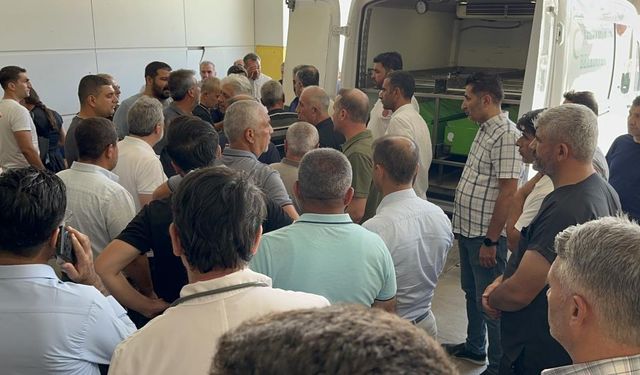 Diyarbakır’da ölen 2 memur toprağa verildi