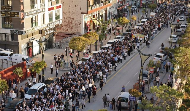Diyarbakır’da binlerce kişi yürüdü: Nedeni belli oldu!
