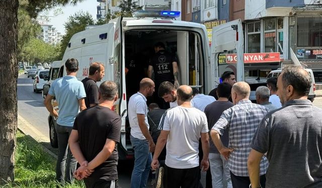 Diyarbakır’da bir kişiye minibüs çarptı: Durumu ağır!