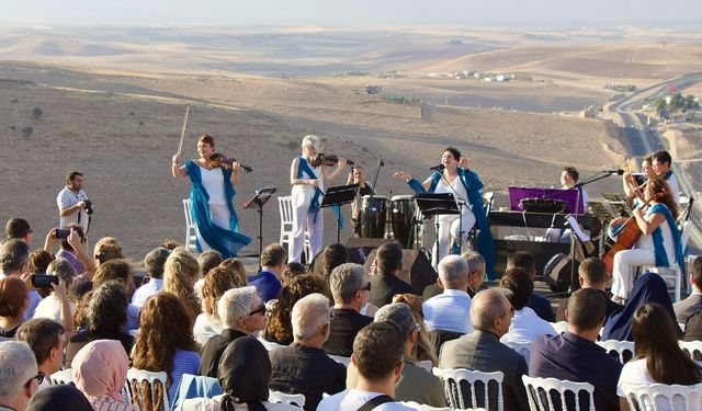 Diyarbakır’da dikkat çeken konser: ‘Mistik Surların Dili’