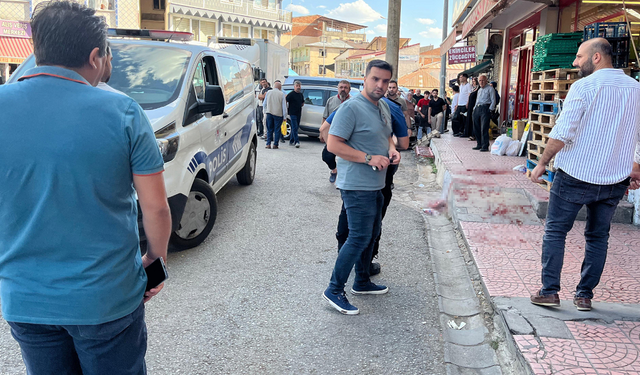 Elazığ’da kardeşi tarafından defalarca bıçaklandı: Durumu ağır!
