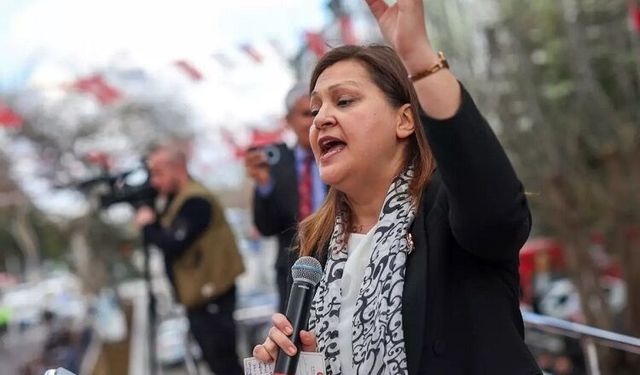 POLİTİKA