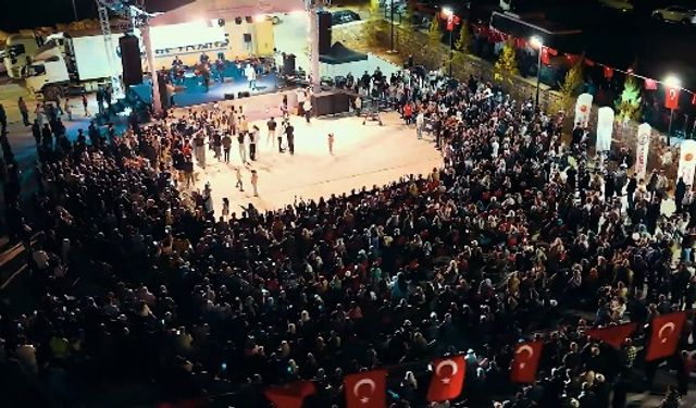 Çocukluğu Diyarbakır'da geçmişti: Yıllar sonra gelip konser verdi