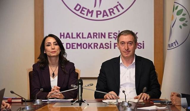 PKK Türkiye’den çekiliyor: DEM Parti'den ilk açıklama geldi