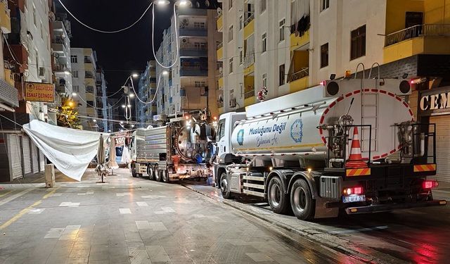 Diyarbakır Büyükşehir’den Sakarya Caddesi’nde çalışma