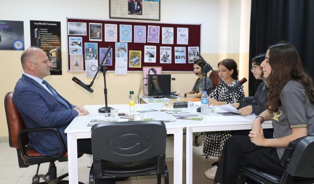 Diyarbakır’da öğrenciler ‘radyo’ kurdu: Sadoğlu konuk oldu!