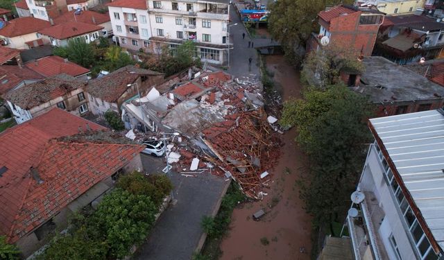 Şiddetli deprem oldu: İstanbul’dan da hissedildi!