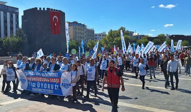 KESK’liler Diyarbakır’dan Ankara’ya yürüyüş başlattı!
