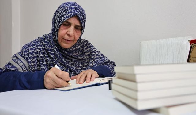 Diyarbakır’da 50'sinde okumayı öğrendi, 70’inde kitap yazdı