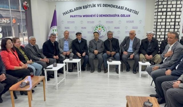 DEM Parti araya girdi: Hakkari’de iki aileyi barıştırdı