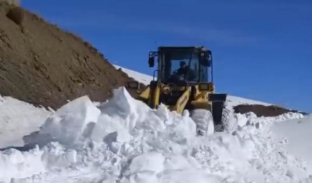 Diyarbakır hasret kaldı: Şırnak’ta 1 metreyi geçti