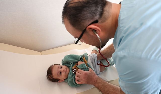 Diyarbakır’da 1 aylıkken böbreği şişen bebek ameliyata alındı