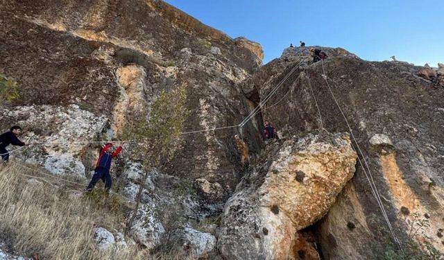 Diyarbakır’da nefes kesen keçi kurtarma operasyonu!