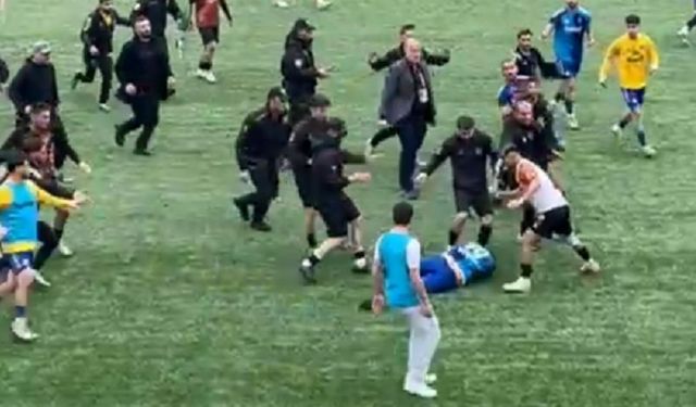 Futbol sahası ringe döndü: Tam 24 kırmızı kart çıktı!