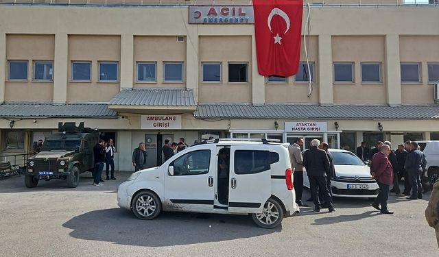 Kardeşlerin otomobili kurşunlandı: Ölü ve yaralı var!