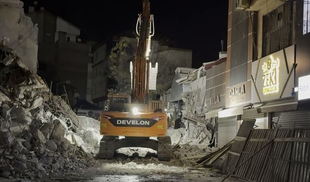 O şehirde kontrolsüz yıkımda yanlışlıkla dükkanlar yıkılıyordu!