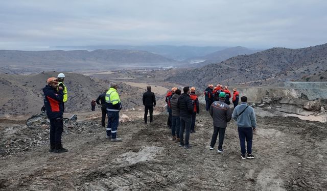 Maden ocağında göçük: Bir işçi toprak altında kaldı!