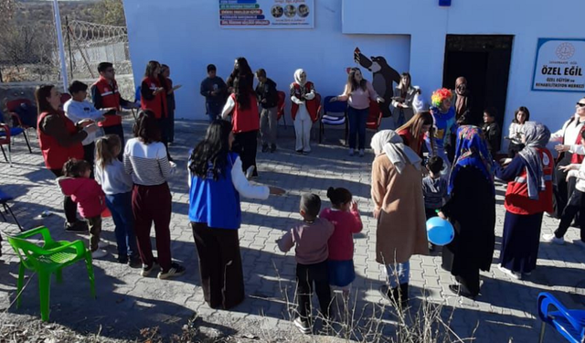 Diyarbakır’ın ilçesine gittiler: Anlamlı etkinliğe imza attılar!