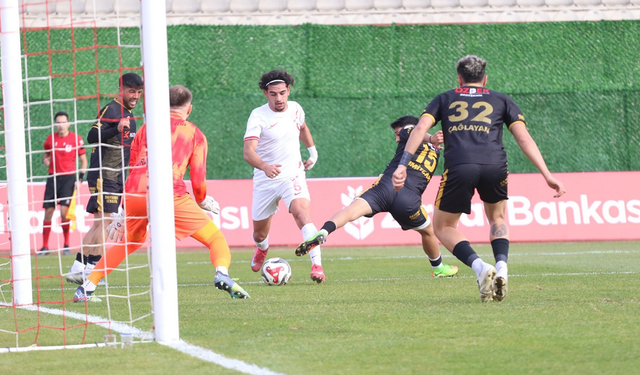 Diyarbakırlı hocanın takımı son dakika da yıkıldı: Kupadan elendi!