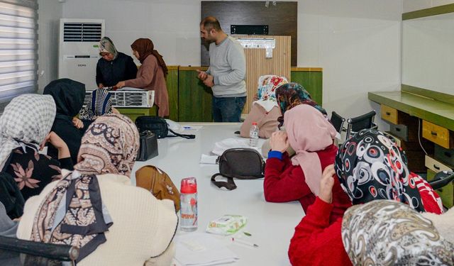 Diyarbakır’da vatandaşlar dert yanıyordu: Artık o işe kadın eli değecek!