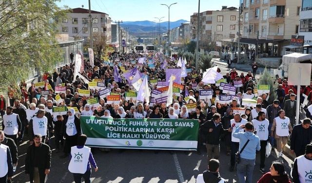 Diyarbakır’ın Lice ilçesinde binlerce kişi yürüdü!