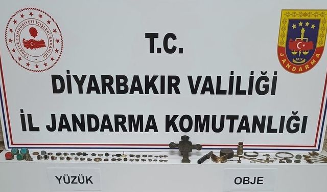 Diyarbakır’da operasyon: Bizans dönemine ait tarihi eserler ele geçirildi