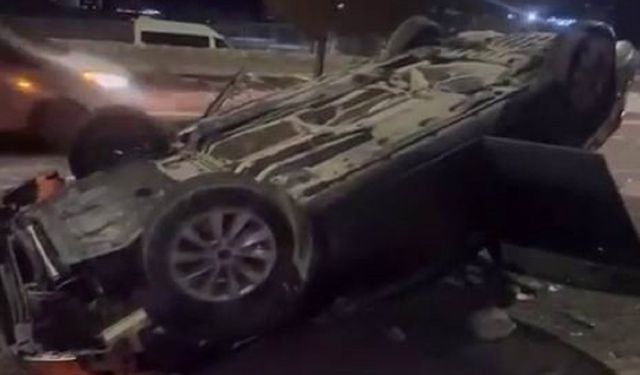 Diyarbakır’da buzlanma kaza getirdi: Araç takla attı, yaralı var