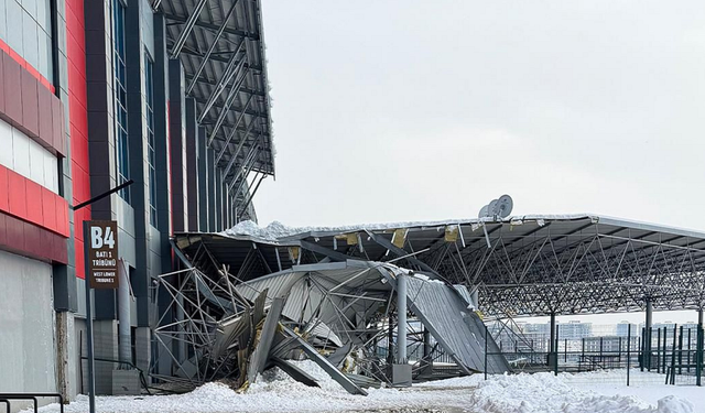 Amedspor maçı öncesi kar tehlikesi: Çökme yaşandı, facia önlendi!