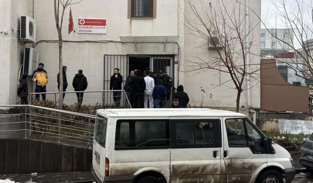 Diyarbakır’da Kur’an kursuna silahlı saldırı: Ölü ve yaralı var!