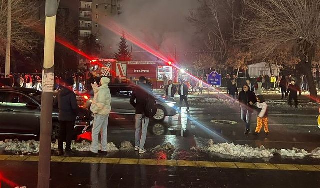 Diyarbakır’daki bir kafede yangın çıktı!