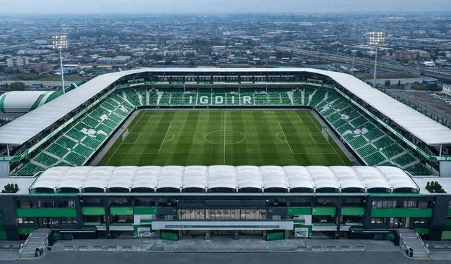 Iğdır FK yeni stadına kavuştu: İlk maçta galibiyet aldı!