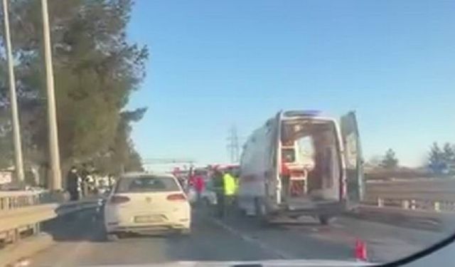 Diyarbakır'da iki araç çarpıştı: Ölü ve yaralı var!