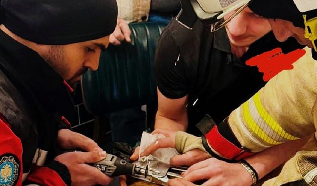 Diyarbakır’da parmağı zımbaya sıkıştı: İtfaiye harekete geçti