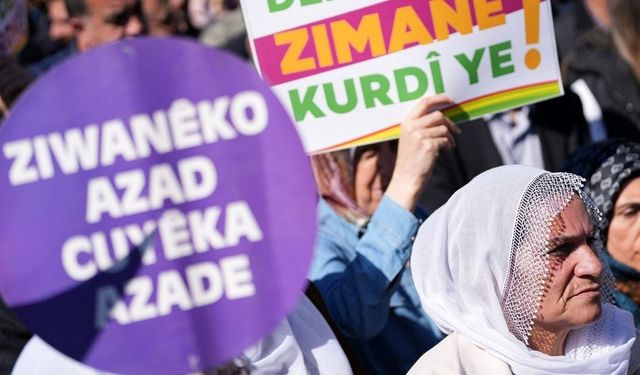 POLİTİKA
