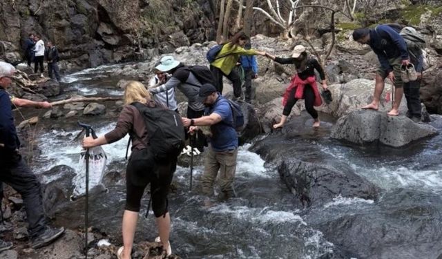 Diyarbakır’da doğa tutkunlarının gözdesi: Sezonu erken açtılar!