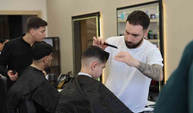 Diyarbakır’da berberlerde yoğunluk: Randevu sistemine geçildi