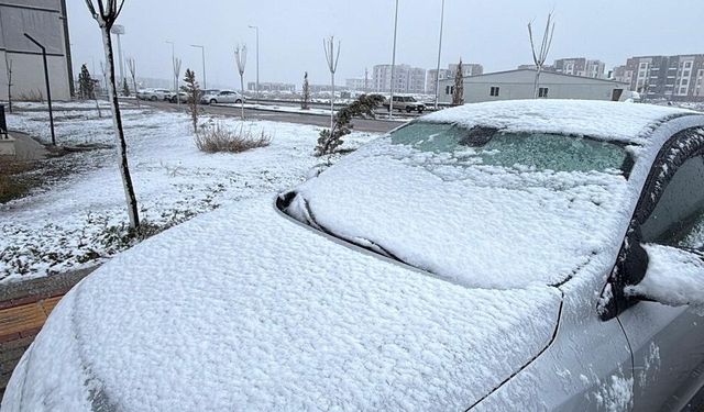 Diyarbakır merkezine sürpriz kar yağışı: İşte adresi!